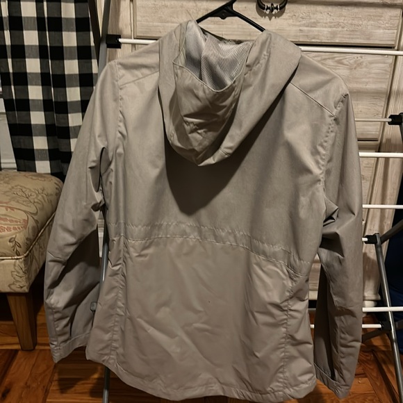 Columbia vintage water repellent jacket EUC - Picture 4 of 6